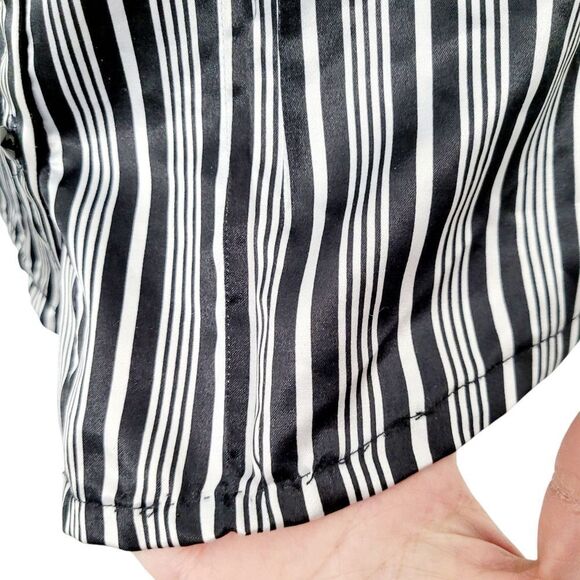 2/$20 Urban Behavior Silver & Black Buttons Down Shirt Top Size: XS - Picture 8 of 9